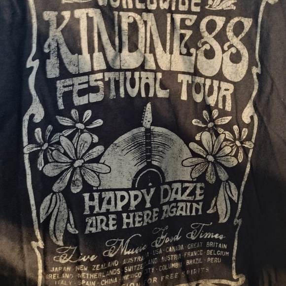 Women's Tshirt - Picture 3 of 3